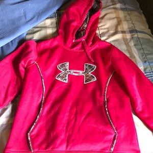 Underarmour sweatshirt